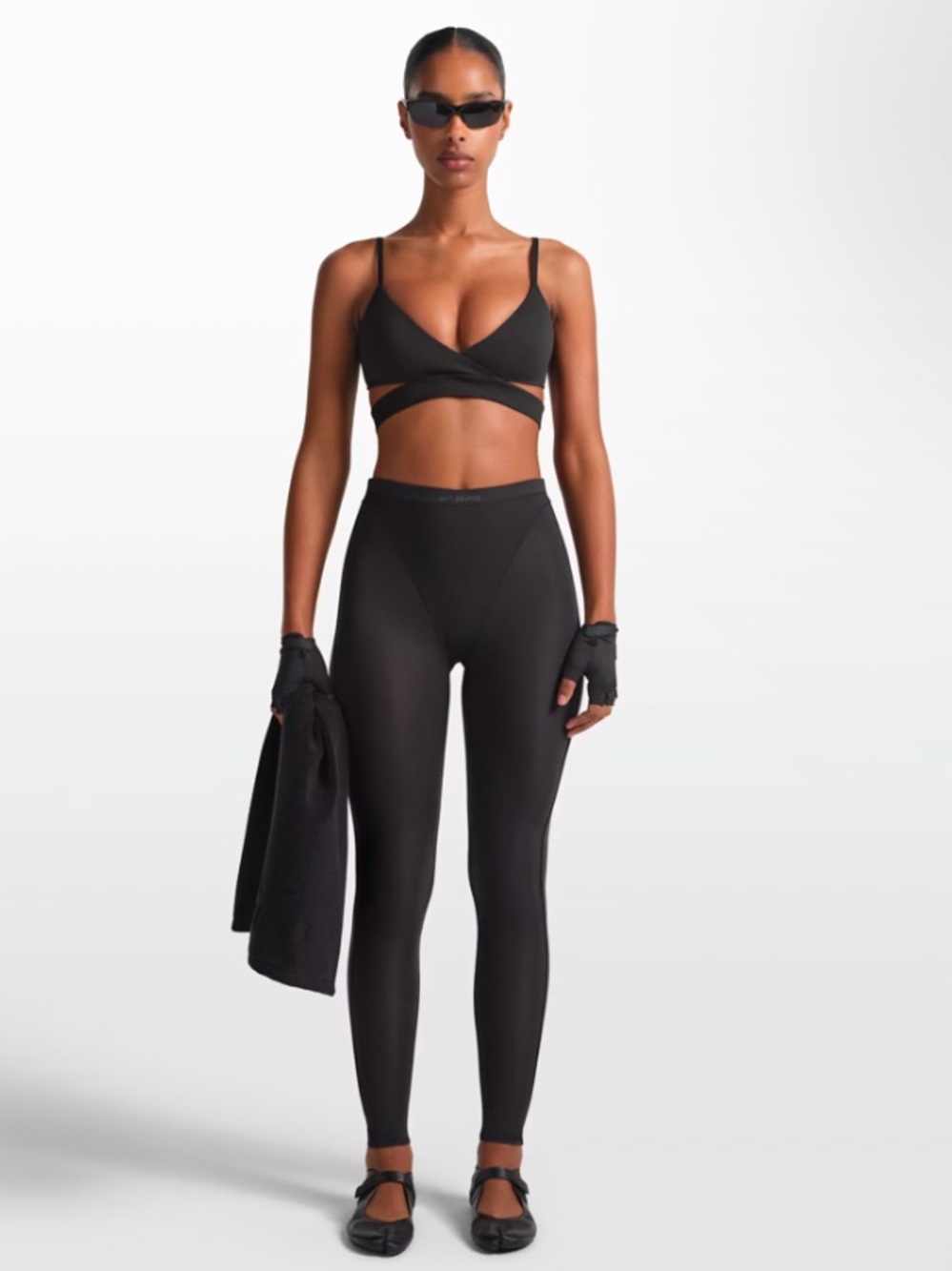 NikeSKIMS Weightless V-Panel Full Legging XS OBSIDIAN BNWT